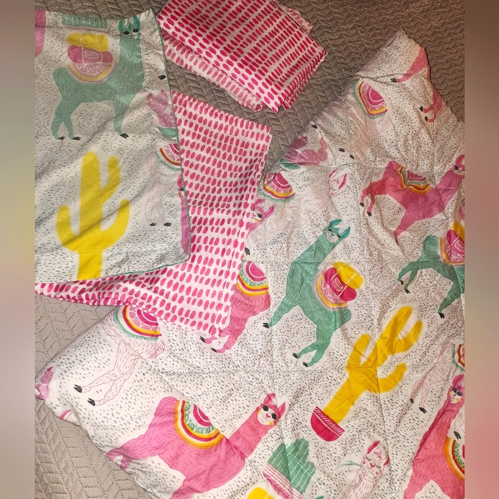 Colorful Llama and Cactus Bedding Set